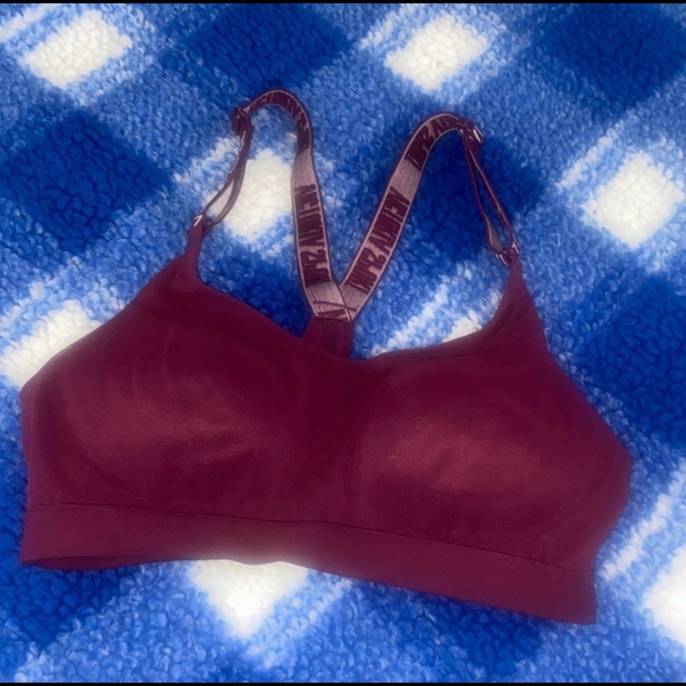 Victoria Secret sports bra size 32B